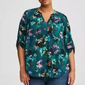 Torrid NWT Harper Georgette 3/4 Sleeve Pullover Blouse, Green w/ Floral Pattern